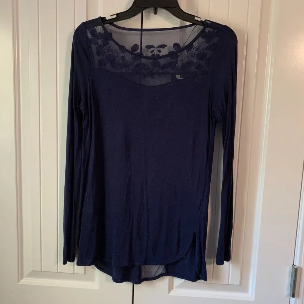 Lauren Conrad Long Sleeve Mesh Knit Navy Blouse - Picture 1 of 8